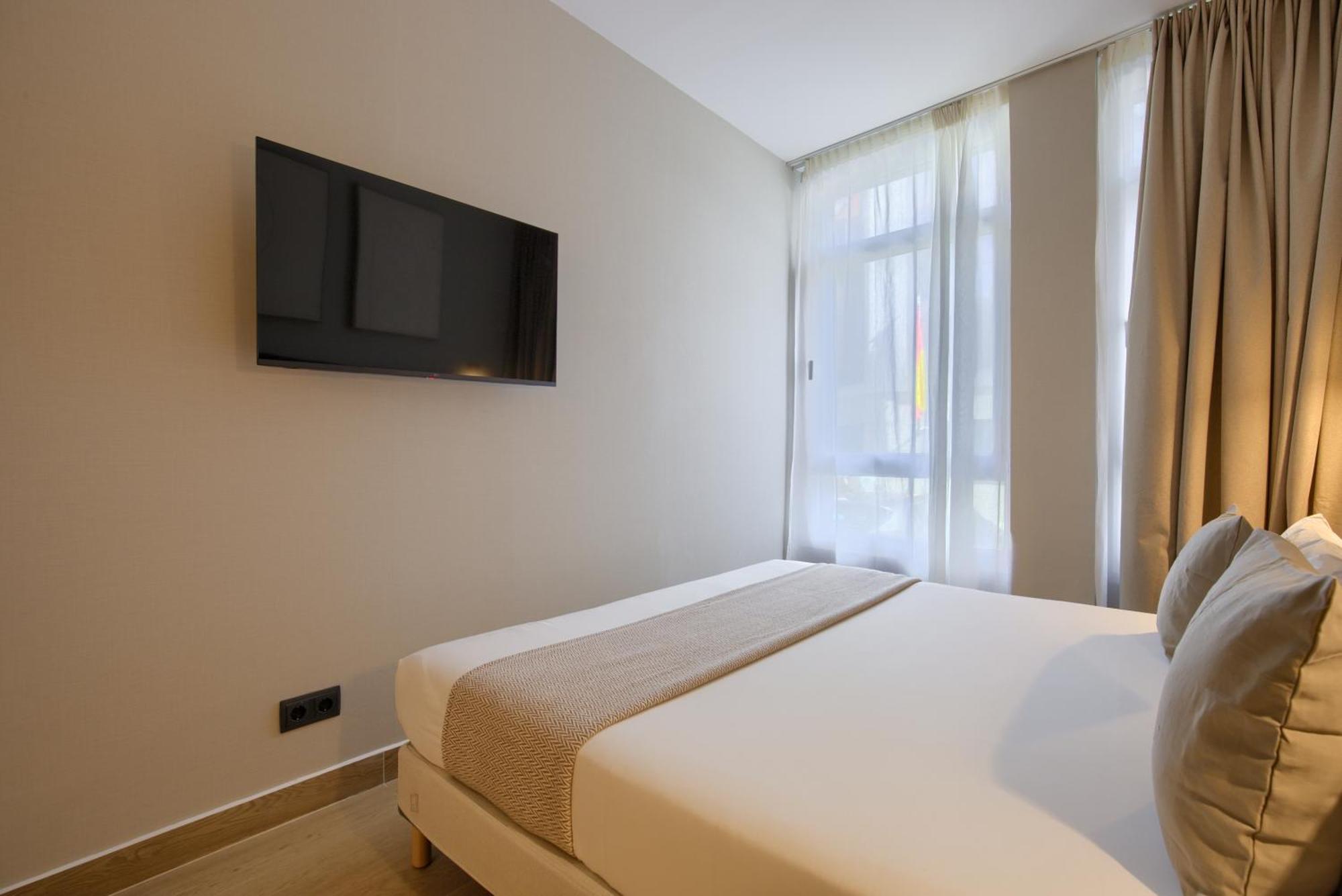 Dobo Madrid Murillo Pokoj fotografie