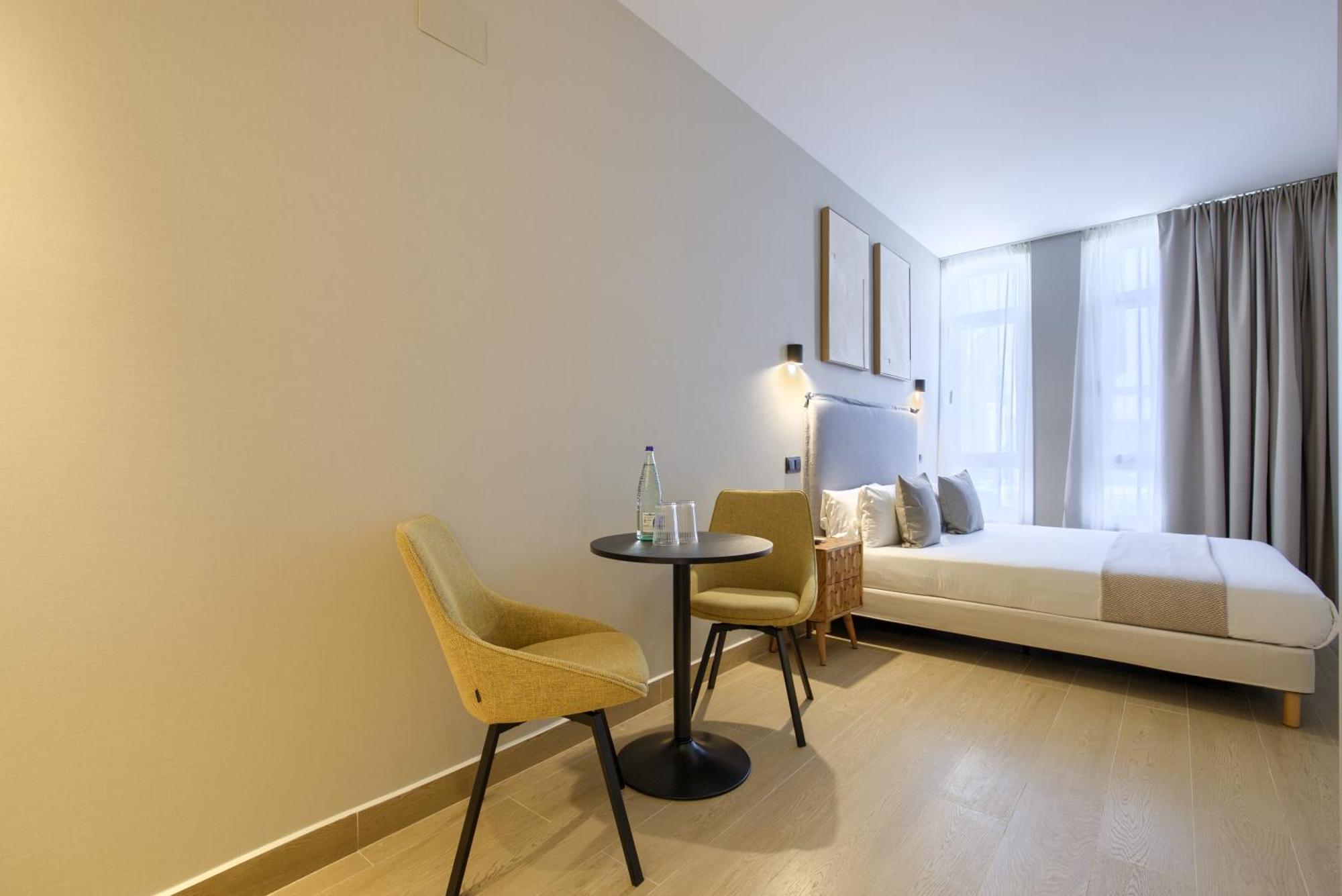 Dobo Madrid Murillo Pokoj fotografie